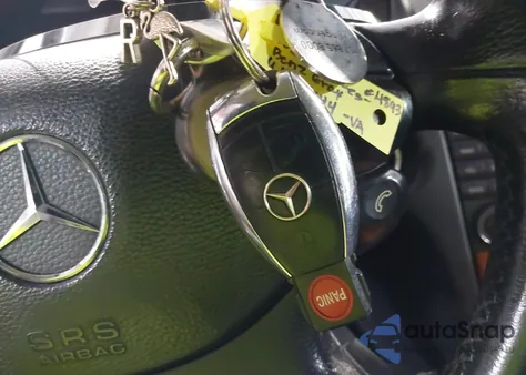 2008 Mercedes-Benz E 350 z USA, uszkodzony, nr VIN WDBUF56X18B212051